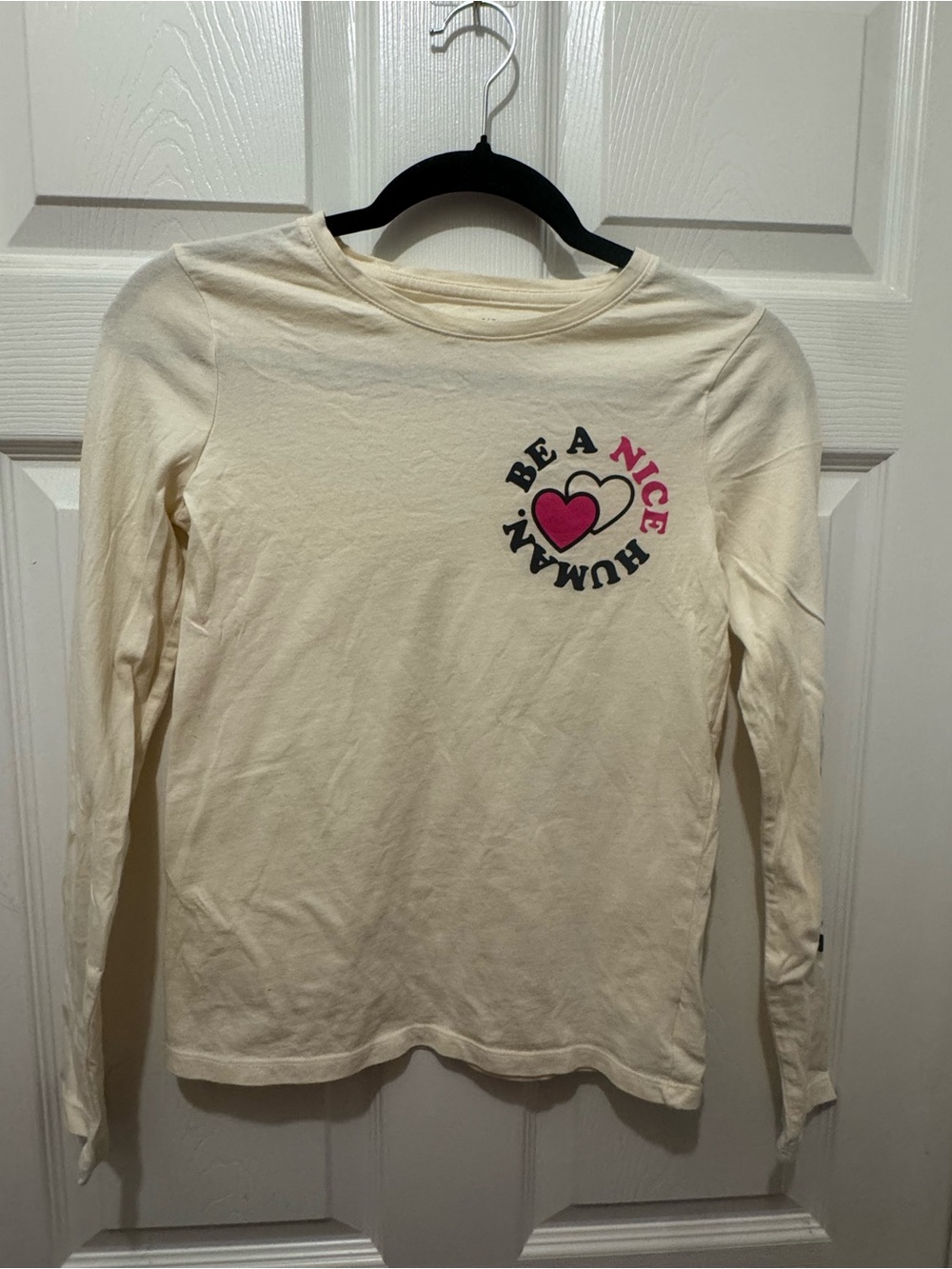Gap Kids girls  Long Sleeve 'Be a Nice Human' Heart Tee - Cream sz XXL